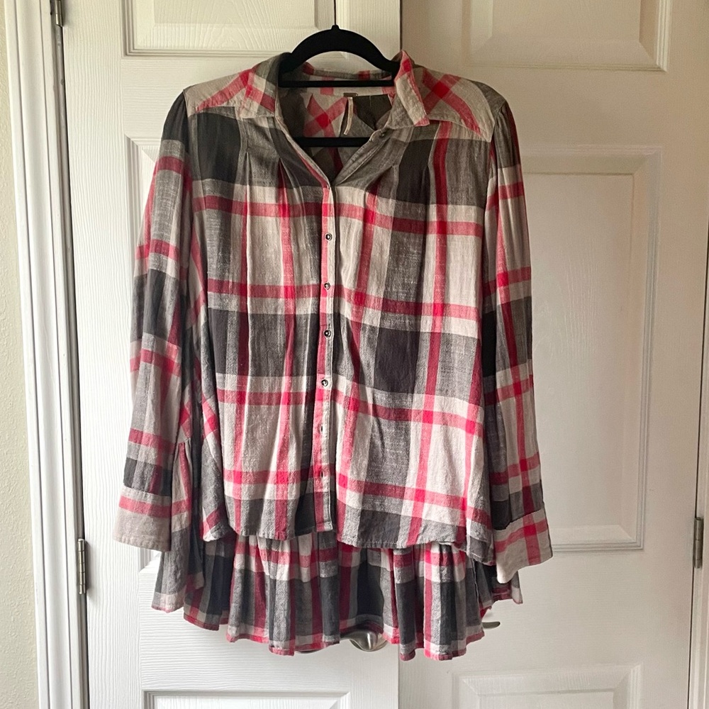 Free People High-Low Ruffle Hem Grey/Red Plaid Button Down Women’s XS